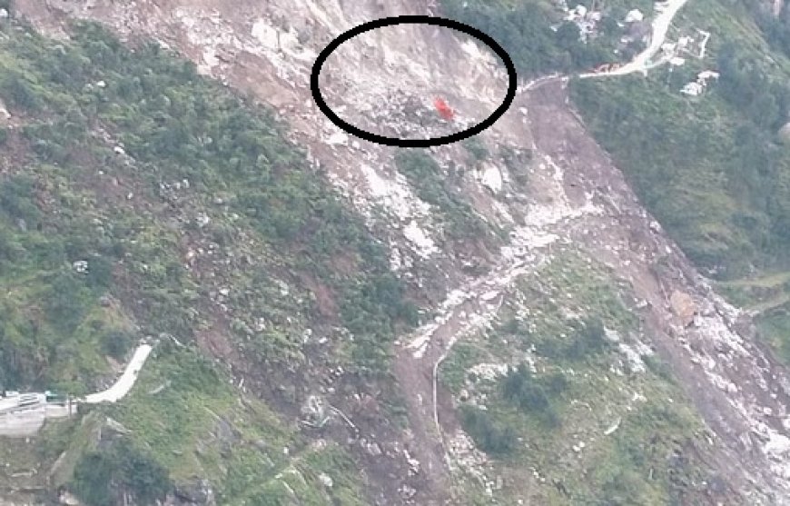 किन्नौर : पहाड़ी से भारी भूस्खलन होने के कारण नेशनल हाईवे पांच अवरुद्ध