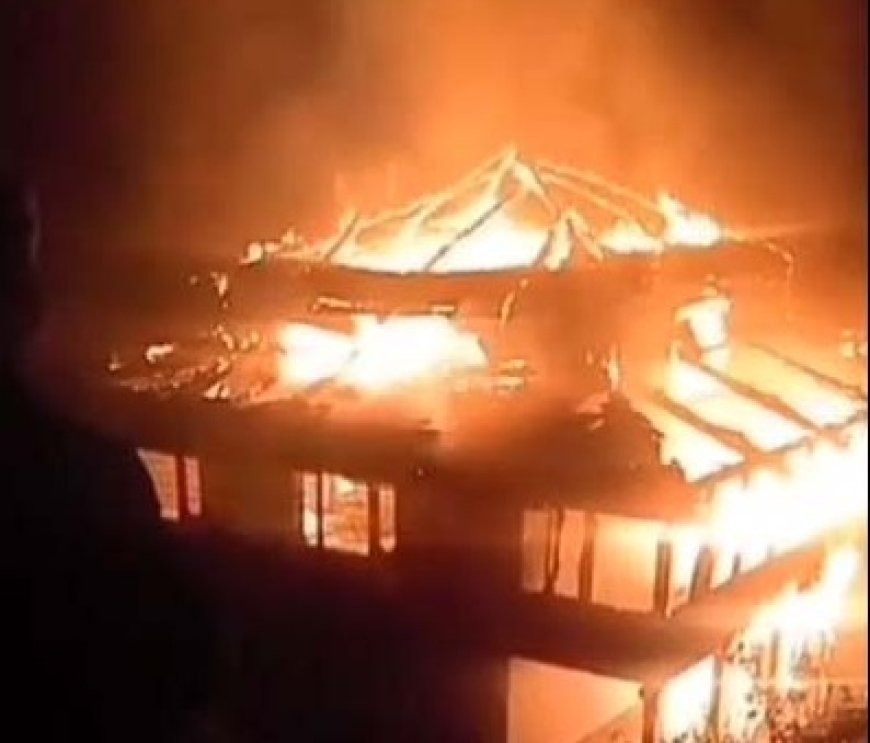 आगजनी की भेंट चढ़ा अढ़ाई मंजिला मकान, लाखों की संपत्ति जलकर राख