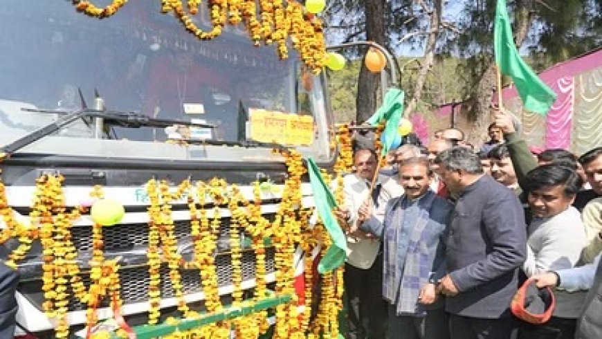सीएम सुक्खू ने अवाहदेवी-हमीरपुर-अयोध्या बस सेवा को भी हरी झंडी दिखाकर किया रवाना 