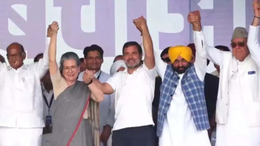 प्रधानमंत्री मोदी के खिलाफ विपक्ष ने भरी हुंकार , रामलीला मैदान में इंडिया समूह ने दिया एकता का परिचय 
