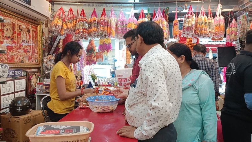 पांवटा में नवरात्र पर्व को लेकर सजे बाजार , भक्तों ने खूब की खरीदारी
