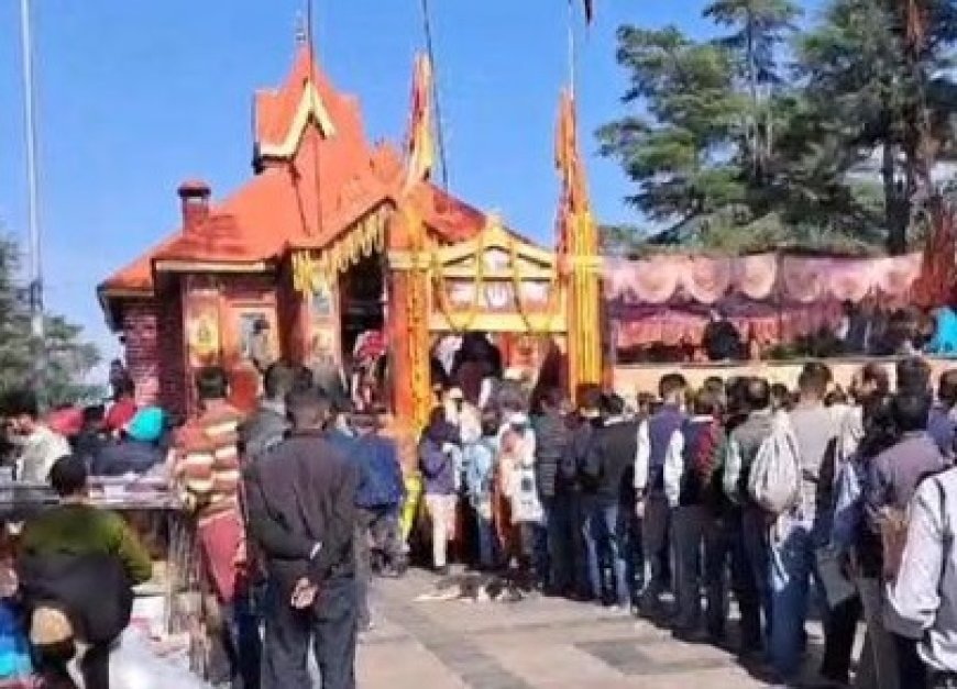 हनुमान जयंती के अवसर  पर राजधानी के जाखू मंदिर में भव्य सजावट