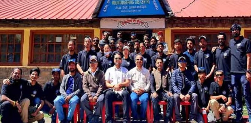 जिस्पा में 32 प्रशिक्षुओं को 26 दिवसीय पर्वतारोहण का बेसिक कोर्स के लिए किया प्रशिक्षित 