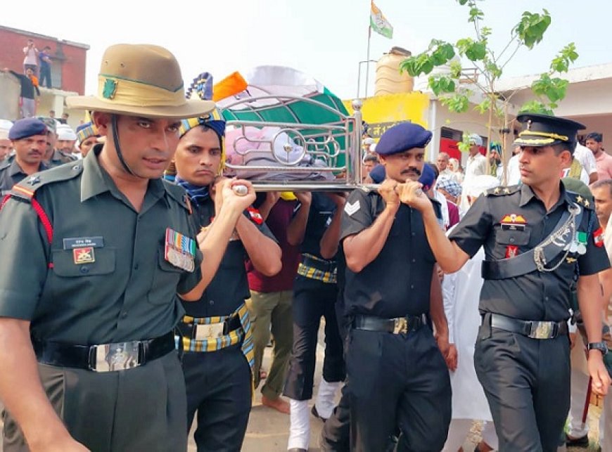 श्रीनगर के कुपवाड़ा में शहीद हुए दिलवर खान को राजकीय सम्मान के साथ दी अंतिम विदाई