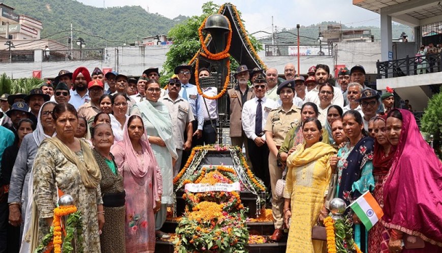 सभी के लिए शाश्वत प्रेरणा है वीर सैनिकों का जीवन और त्याग : अपूर्व देवगन