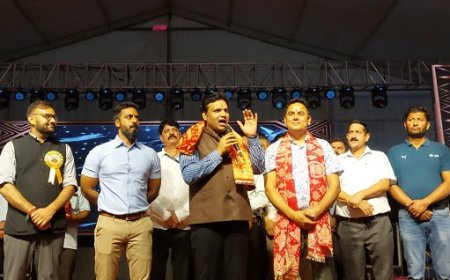 आर.एस. बाली ने चिंतपूर्णी महोत्सव की सांस्कृतिक संध्या में शिरकत कर 1 करोड़ देने की घोषणा की