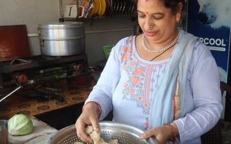 स्वयं सहायता समूह से जुड़कर शुरू किया फास्ट फूड उद्यमी बनी उर्मिला, हर माह हो रही अच्छी कमाई