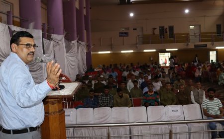 नाहन के एसएफडीए हॉल में सफाई मित्र सुरक्षा शिविर आयोजित