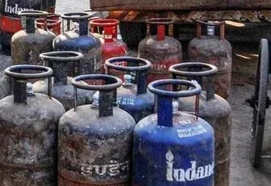 महंगाई का झटका : ऑयल मार्केटिंग कंपनियों ने  LPG सिलेंडर के दाम में की बढ़ोतरी 