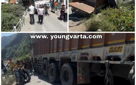 पैरवी पुल के पास लटका सेब से भरा ट्राला , 13 घंटे बंद रही कुम्हाहटटी छैला सड़क