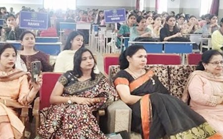 इनर व्हील क्लब द्वारा नाहन पीजी कॉलेज में जागरूकता कार्यक्रम आयोजित