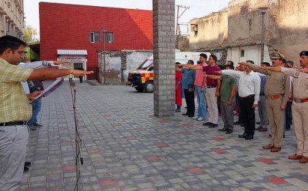 एडीसी ने विश्व मानक दिवस पर अधिकारियों को दिलाई शपथ