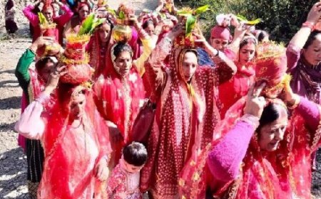 चीखर में कलश यात्रा के साथ आठ दिवसीय श्रीमदभागवत और पंचकुडीय विष्णु महायज्ञ आरंभ 