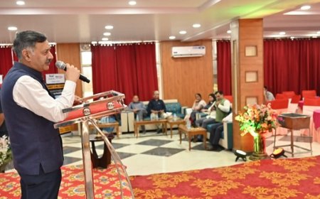 विकसित भारत और आदर्श समाज के निर्माण में शिक्षकों की भूमिका सर्वोपरि 