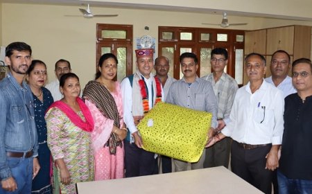 सहायक लोक संपर्क अधिकारी राजेंद्र सिंह 36 वर्षो के सेवाकाल के उपरान्त हुए सेवानिवृत 