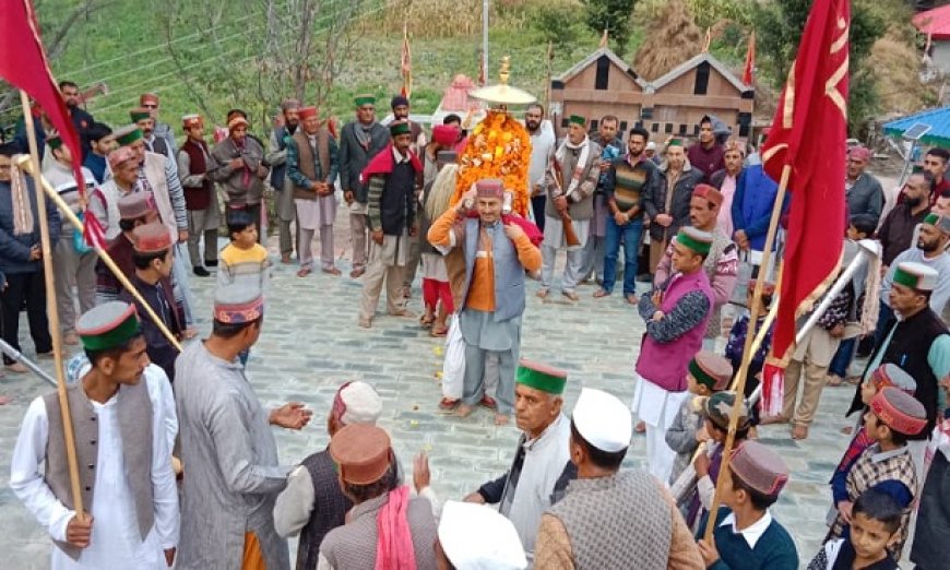 शोभा यात्रा के साथ  देवी साहिबा धरेच का आठ दिवसीय मेला आरंभ 