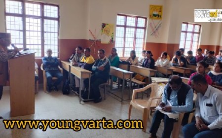 महाविद्यालय भरली के इलेक्टोरल लिटरेसी क्लब के द्वारा विद्यार्थियों के वोट बनाने के लिए कार्यक्रम आयोजित