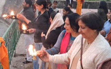 मंडी शहर में देव दीपावली का पर्व बड़े ही उत्साह और हर्षोल्लास से आयोजित, मंदिर के पास जलाए 1100 दीए   