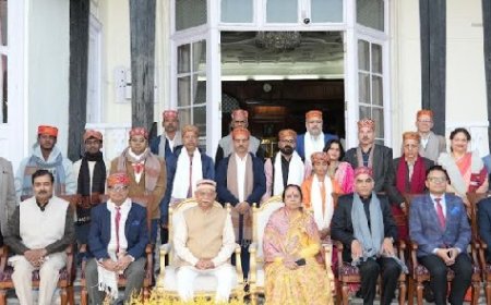 राज्यपाल ने राजभवन में ‘मिलन कार्यक्रम’ में उत्तराखंड और झारखंड के नागरिकों को किया सम्मानित