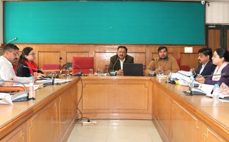 राजस्व विभाग आमजन के लिए अत्यंत महत्वपूर्ण : मनमोहन शर्मा