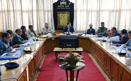 लोगों के अधिकारों का हनन नहीं होगा बर्दाश्त : उपायुक्त