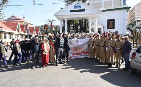 नेहरू युवा केंद्र संगठन द्वारा संविधान दिवस पर पदयात्रा में 500 युवाओं ने ली संविधान शपथ