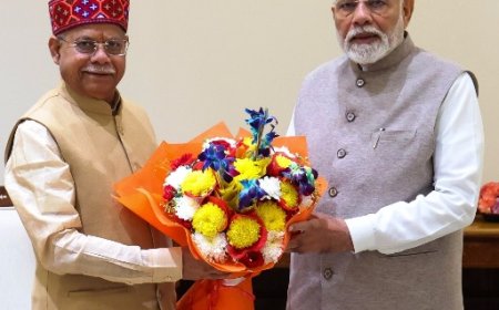 राज्यपाल शिव प्रताप शुक्ल ने प्रधानमंत्री नरेन्द्र मोदी से की भेंट