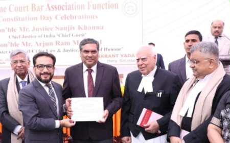 युवा अधिवक्ता सिद्धार्थ सेठी "सरकार स्पेसिफिक रिलीफ एक्ट" पुस्तक के लेखन के लिए सर्वोच्च न्यायालय के मुख्य न्यायाधीश न्यायमूर्ति द्वारा सम्मानित 