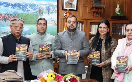 कीटों पर वैज्ञानिक शोध पर आधारित ‘‘इन्सेक्ट पॉलिनेटरस डॉयवर्सिटी’’ पुस्तक का राज्यपाल ने किया विमोचन