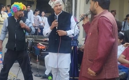 कलाकारों ने कौंलावाला भूड़ व सलाणी कटोला में सरकार की योजनाओं की दी जानकारी