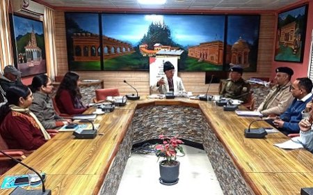 आम लोगों के कल्याण को सर्वोच्च प्राथमिकता दें अधिकारी-कर्मचारी : हरि सिंह