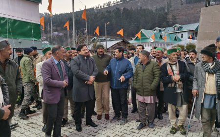 भूंडा महायज्ञ की तैयारियों का जायजा लेने दलगांव पहुंचा प्रशासन , डीसी एसपी मंदिर कमेटी के साथ की चर्चा