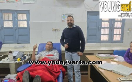 एसपी सिरमौर अधीक्षक रमन कुमार मीणा ने जरूरतमंद व्यक्ति को ब्लड किया दान 