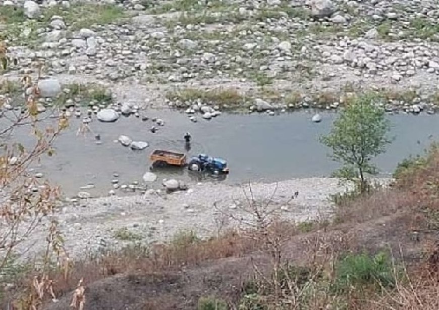 अवैध खनन के खिलाफ वन विभाग की कार्रवाई तीन ट्रैक्टर जब्त, 17 हजार वसूला जुर्माना