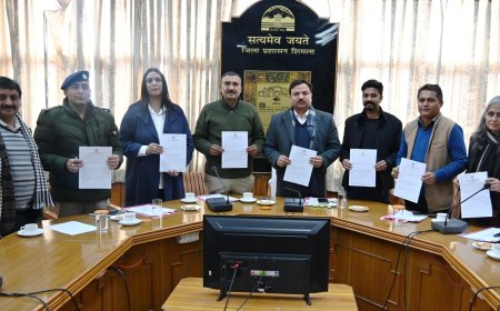 डीसी ने स्वेच्छा से छोड़ी बिजली सब्सिडी , अन्य अधिकारियों और साधन संपन्न लोगों से किया सब्सिडी छोड़ने का आग्रह