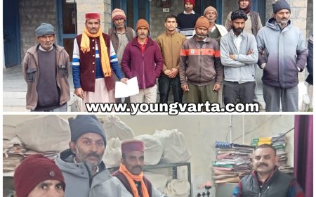 पेयजल समस्या से परेशान फुराड़-चियाली के ग्रामीण पहुंचे जलशक्ति विभाग के कार्यालय 