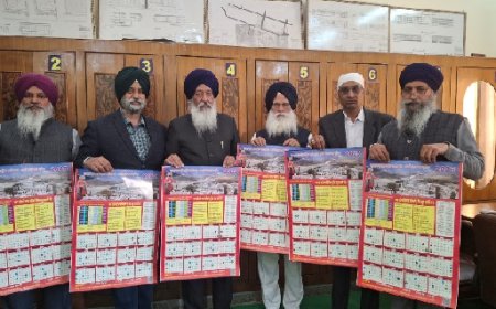 पावंटा साहिब में गुरुद्वारा कमेटी ने नववर्ष कैलेंडर का किया विमोचन 
