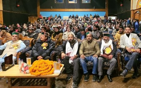 राज्यसभा सांसद हर्ष महाजन ने गेयटी थियेटर में कुमारसैन स्टूडेंट वेलफेयर एसोसिएशन के कार्यक्रम में लिया भाग  