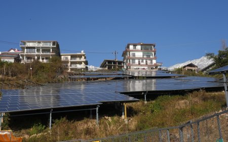 मुख्यमंत्री ने धर्मशाला शहर की पहली सौर ऊर्जा परियोजना का किया उद्घाटन 