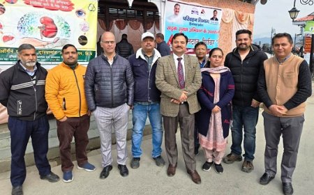 उपायुक्त ने रक्तदान शिविर का किया शुभारम्भ,बोले रक्तदान से नहीं होती कोई हानि : उपायुक्त