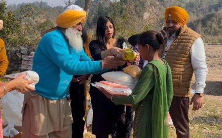 दशमेश रोटी बैंक की सेवा मुहिम जारी, आधा दर्जन गांवों में पहुंचकर करीब 80 जरूरतमंद को राशन किया वितरित