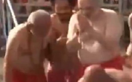 केंद्रीय गृह मंत्री अमित शाह ने महाकुंभ में गंगा, यमुना और सरस्वती के संगम स्थल पर लगाई आस्था की डुबकी  