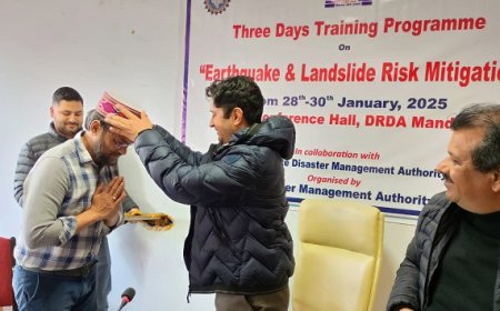 उपायुक्त ने भूकंप और भूस्खलन जोखिम न्यूनीकरण पर तीन दिवसीय प्रशिक्षण कार्यशाला का किया शुभारंभ 