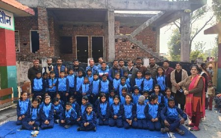 सतौन परशुराम सेवा समिति ने स्कूली बच्चों को बाँटे ट्रैकसूट व स्कूल प्रबंधन को 5100 की राशि की भेंट 