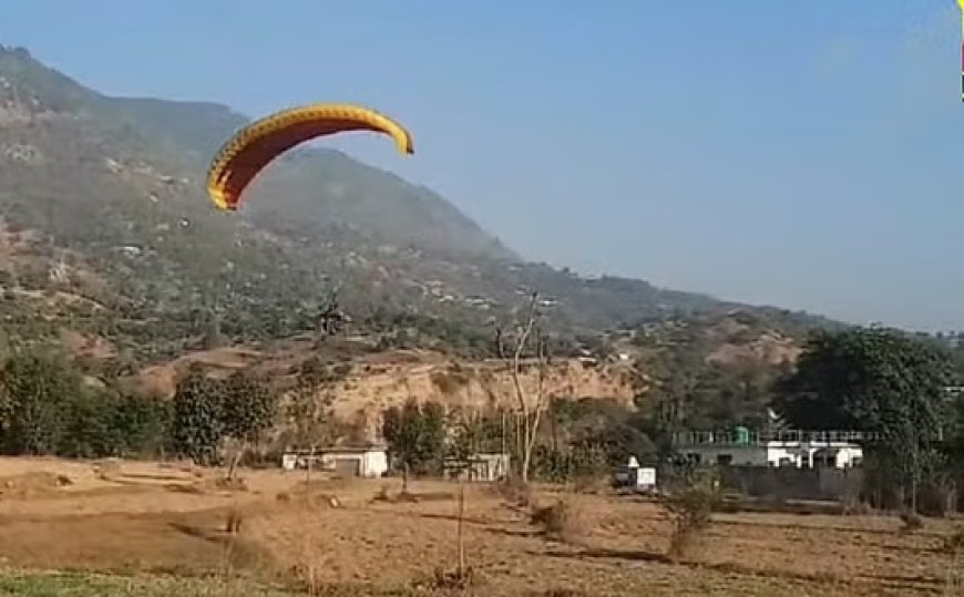 इंद्रूनाग पैराग्लाइडिंग साइट से टेंडम फ्लाइट के दौरान एक पर्यटक युवती की मौत, पायलट घायल 