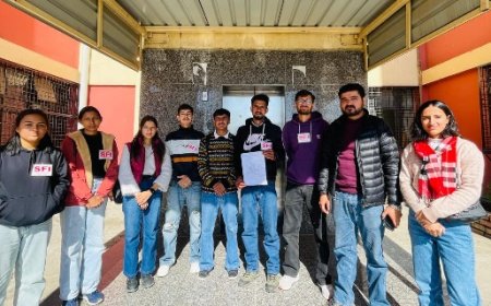एसएफआई शिमला ने संजौली कॉलेज में 6 छात्रों के अवैध निष्काषन को लेकर डीन ऑफ स्ट्डीज को सौंपा ज्ञापन