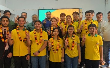 करियर अकादमी के विद्यार्थियों ने JEE MAINS में लहराया अपना परचम 