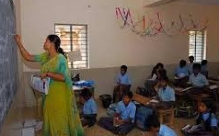 एसएमसी शिक्षकों के लिए नीति बनाये सरकार , पदोन्नत प्रवक्ता संघ जिला सिरमौर ने की मांग 