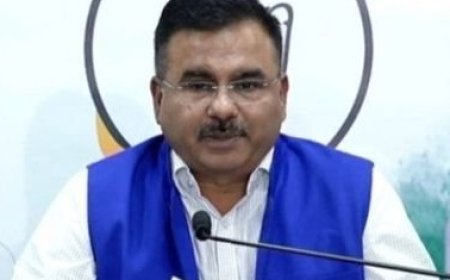केंद्र की सरकार ने दो करोड़ नौकरी देने के नाम पर युवाओं से धोखा : आलोक शर्मा