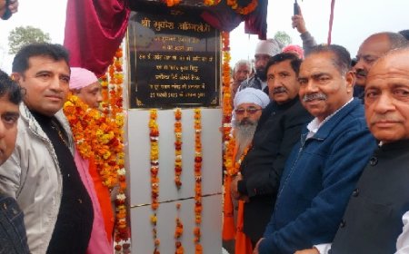 उप मुख्यमंत्री मुकेश अग्निहोत्री ने डेरा बाबा गरीब दास जी महाराज कांगड़ के वार्षिक संत सम्मेलन में की शिरकत
